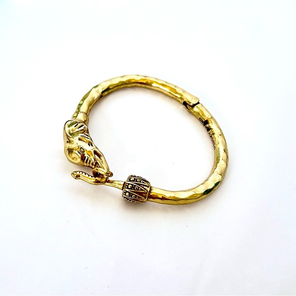 LUCKY Brand Gold Tone Elephant Safari Bangle Bracelet. NEW - Picture 4 of 9